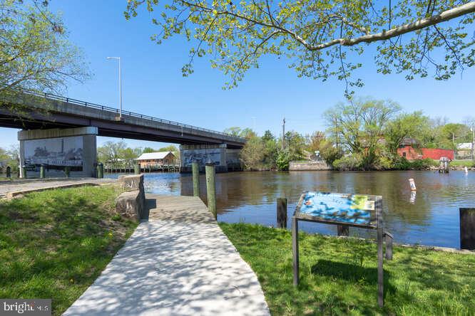 MALLARD LANDING - Residential