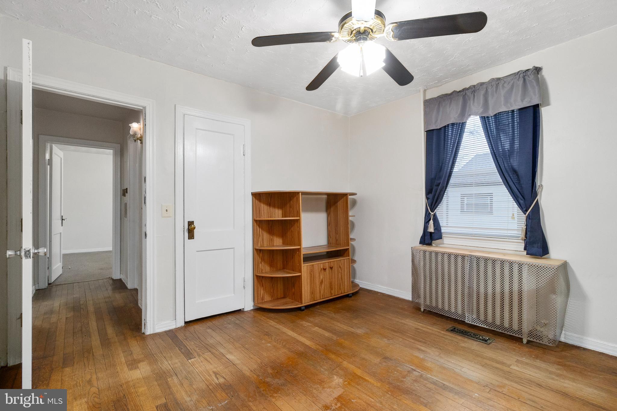 SANSBURY PARK- 1ST ADDN - Residential