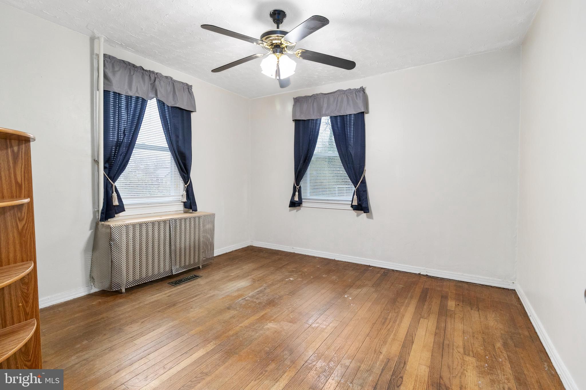 SANSBURY PARK- 1ST ADDN - Residential