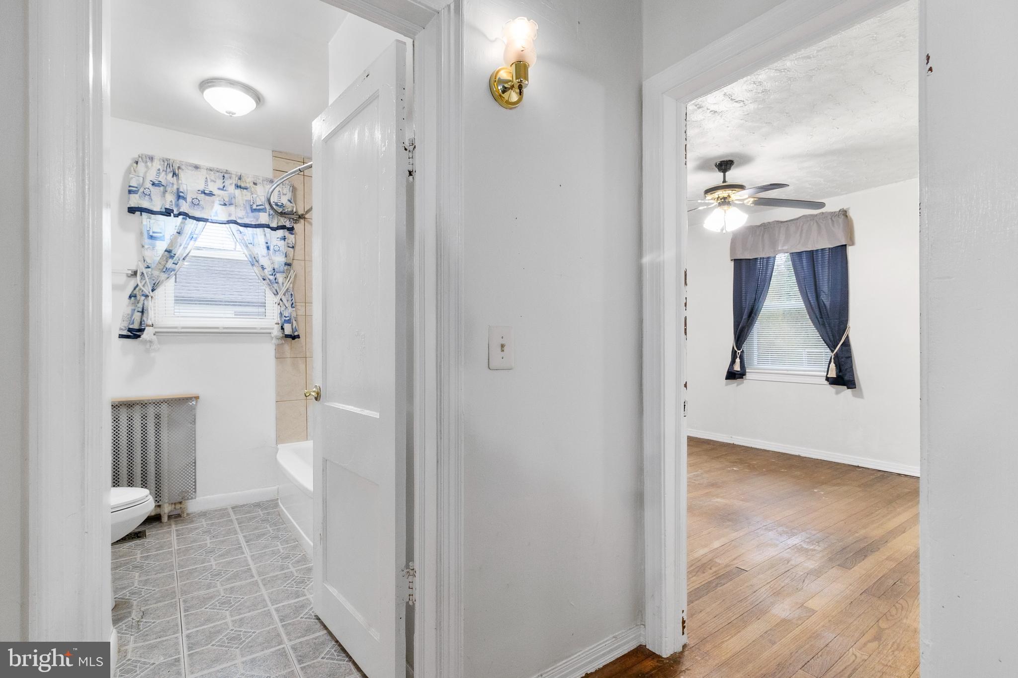 SANSBURY PARK- 1ST ADDN - Residential