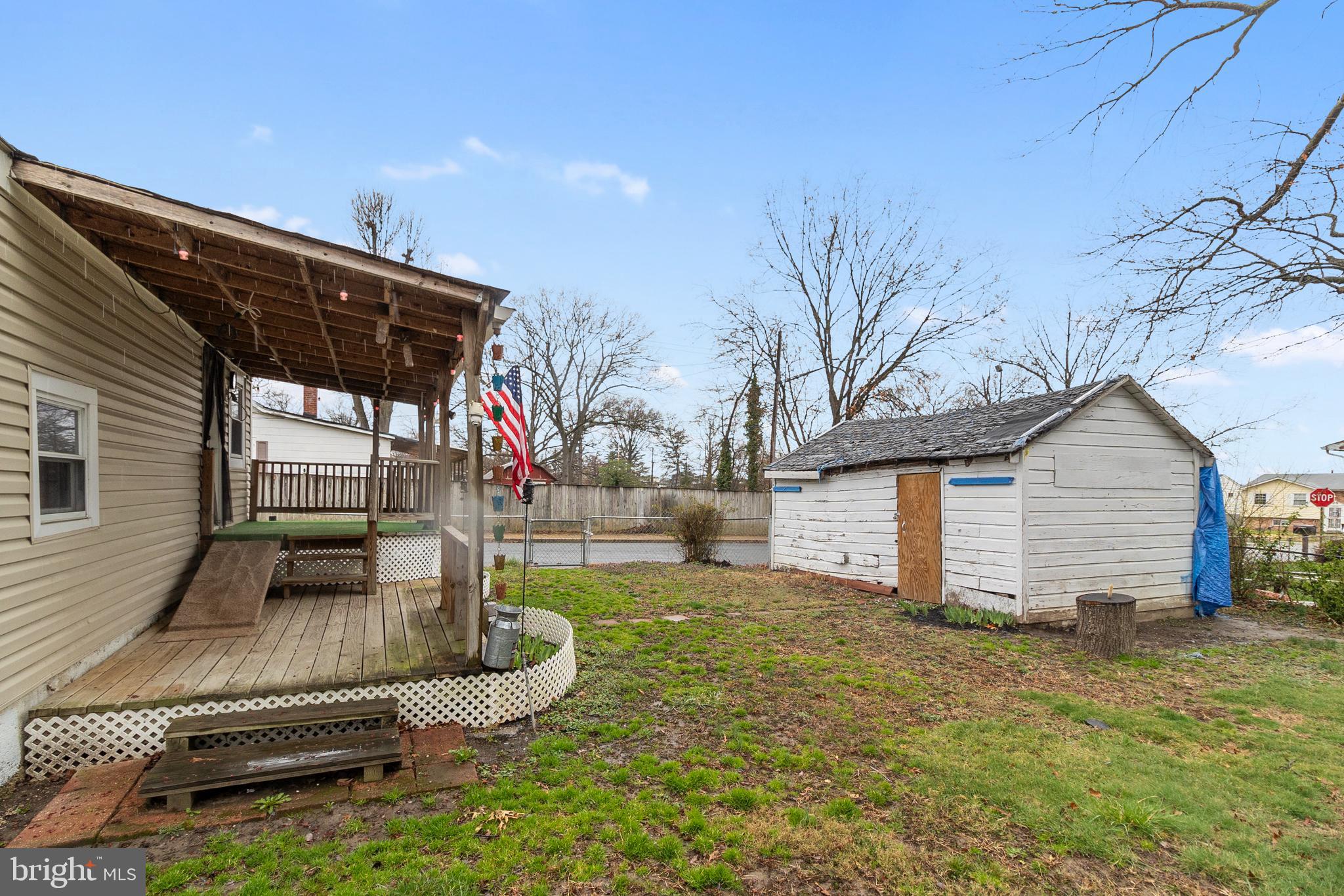 SANSBURY PARK- 1ST ADDN - Residential