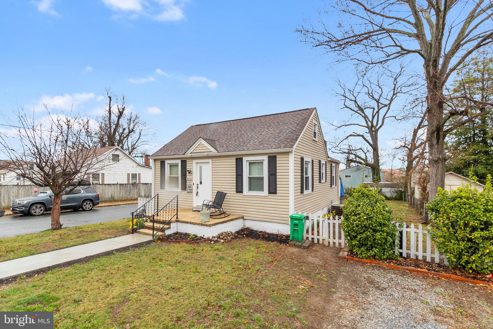 SANSBURY PARK- 1ST ADDN - Residential