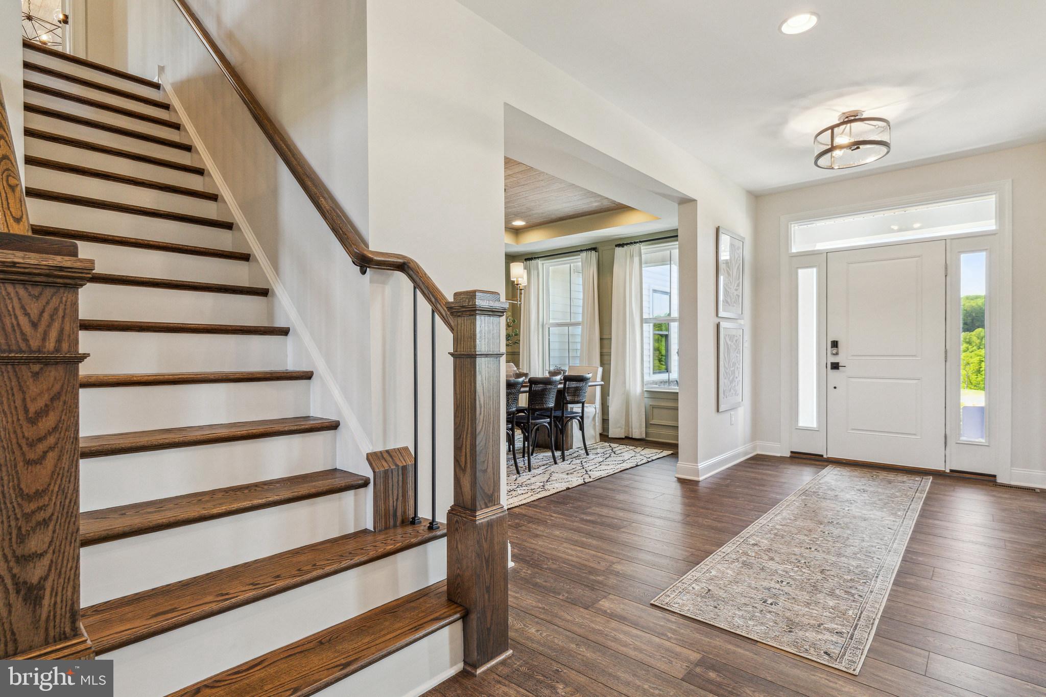 5417 RED OAK DRIVE