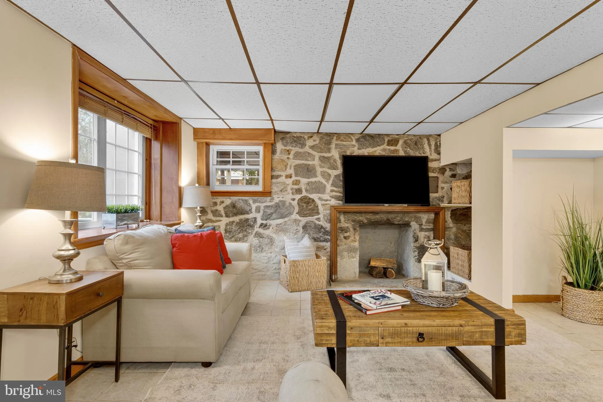 Wallingford, Pennsylvania 19086, United States, 4 Bedrooms Bedrooms, ,4 BathroomsBathrooms,Residential,Active,103964