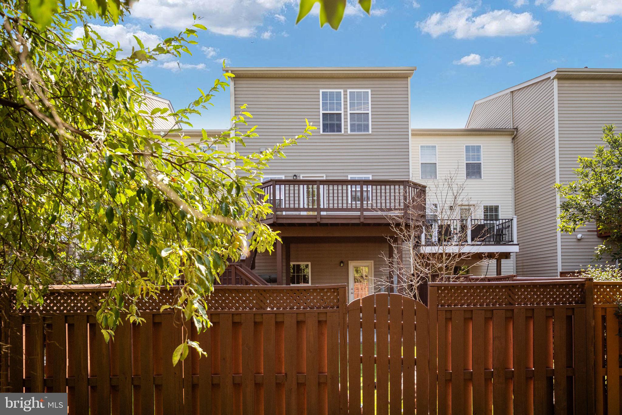 25151 SWEET MYRTLE SQUARE