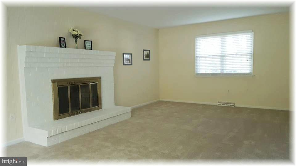 HARFORD HUNT MANOR - Residential