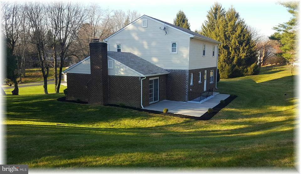 HARFORD HUNT MANOR - Residential