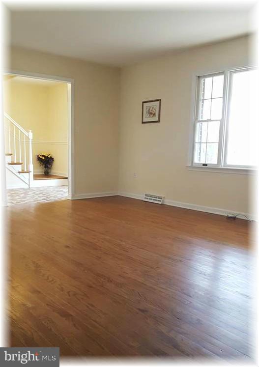 HARFORD HUNT MANOR - Residential