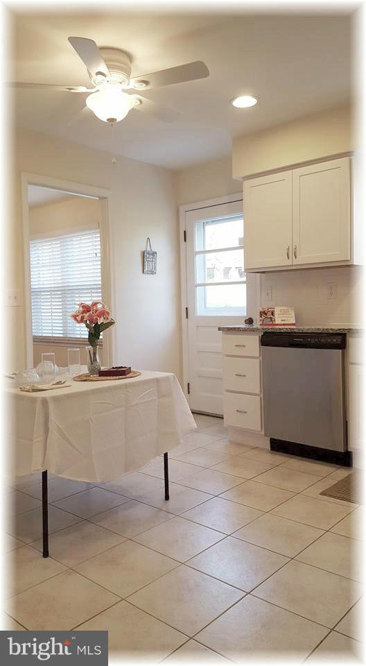 HARFORD HUNT MANOR - Residential