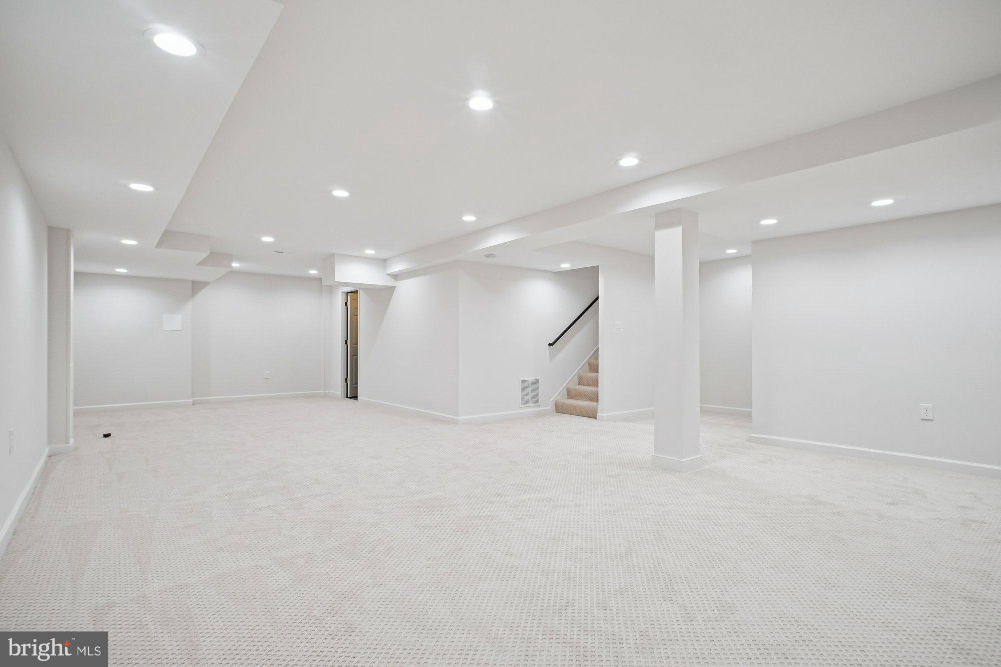 BURNING TREE VALLEY - Residential