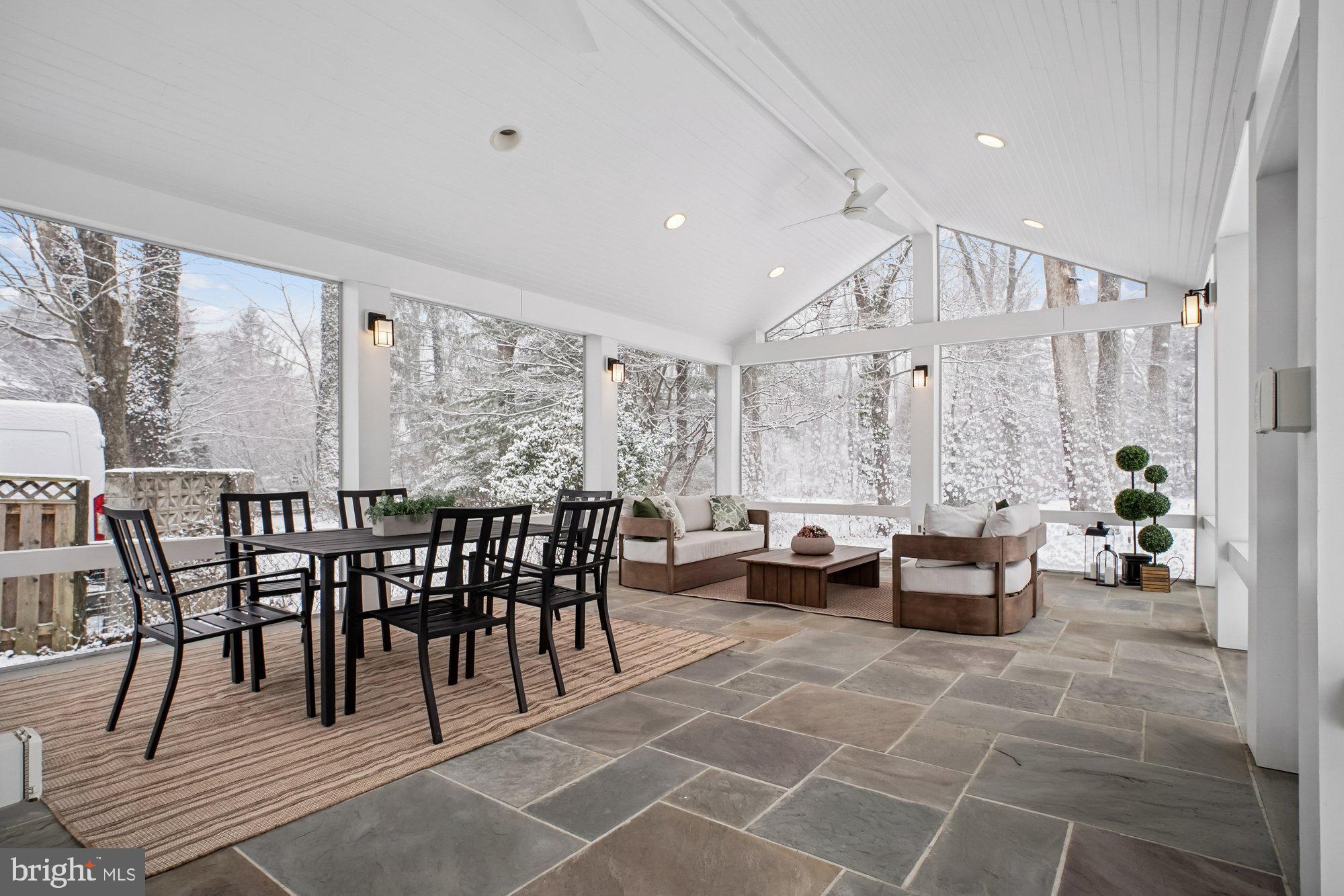 BURNING TREE VALLEY - Residential