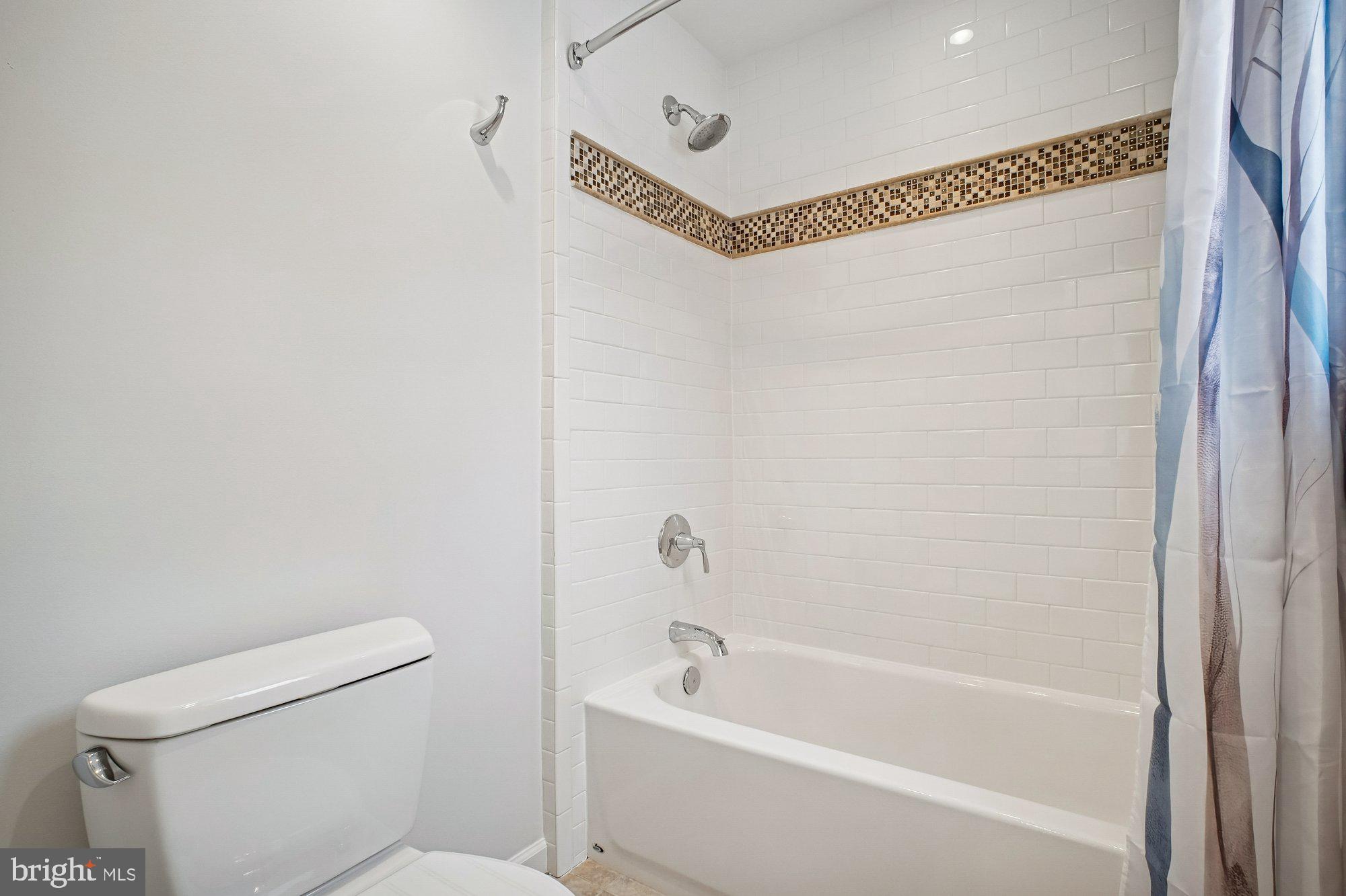 BURNING TREE VALLEY - Residential