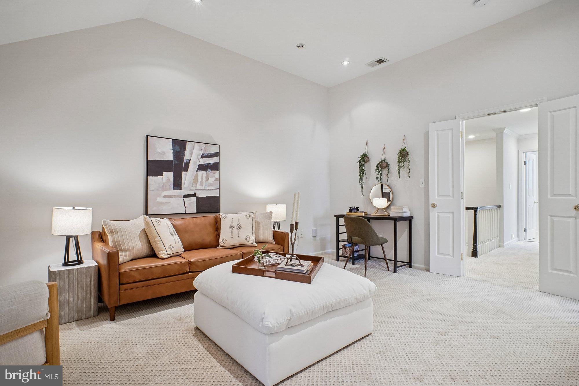 BURNING TREE VALLEY - Residential