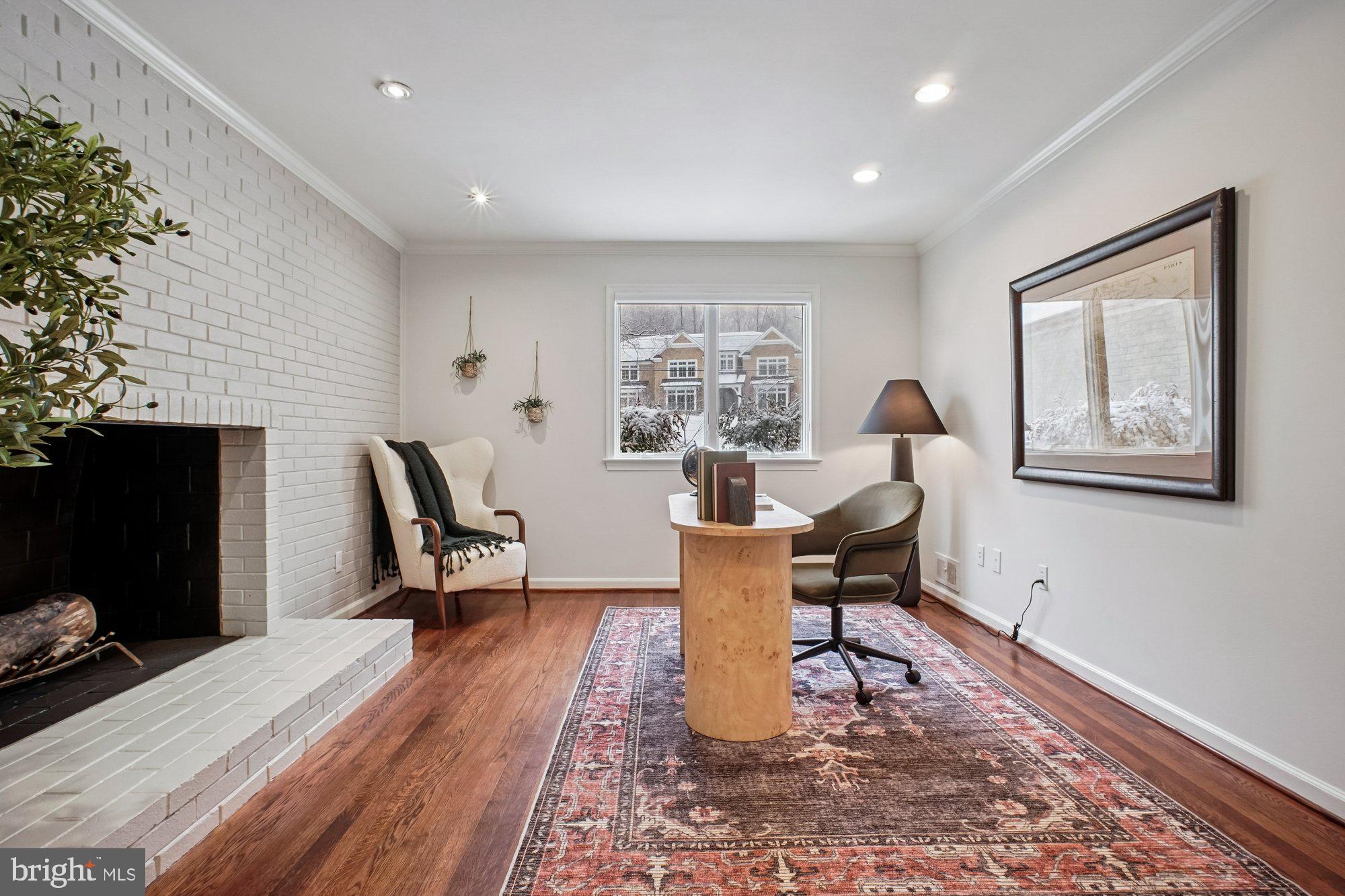 BURNING TREE VALLEY - Residential