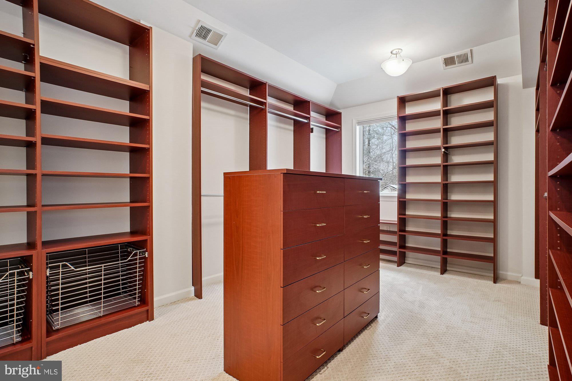 BURNING TREE VALLEY - Residential