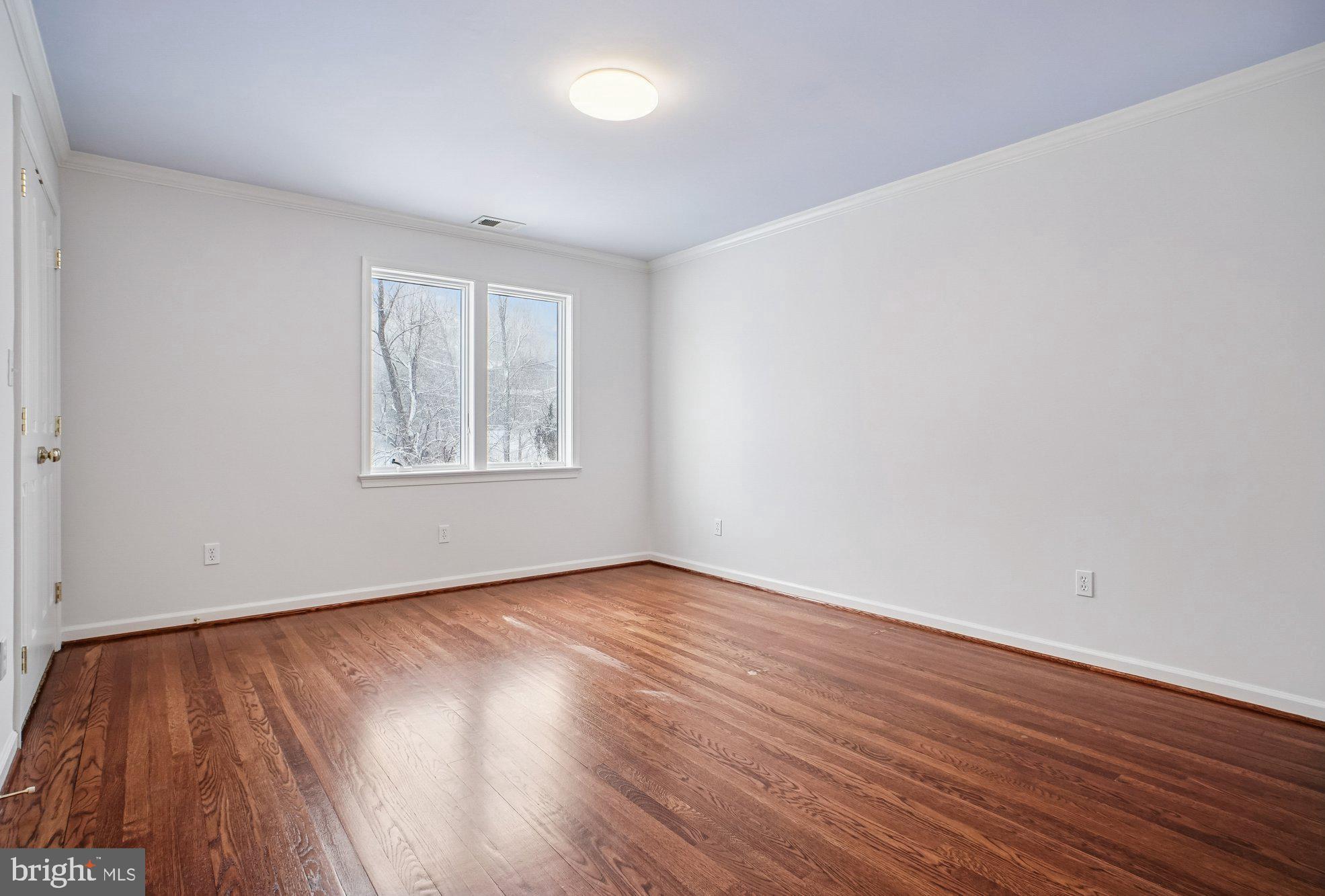 BURNING TREE VALLEY - Residential