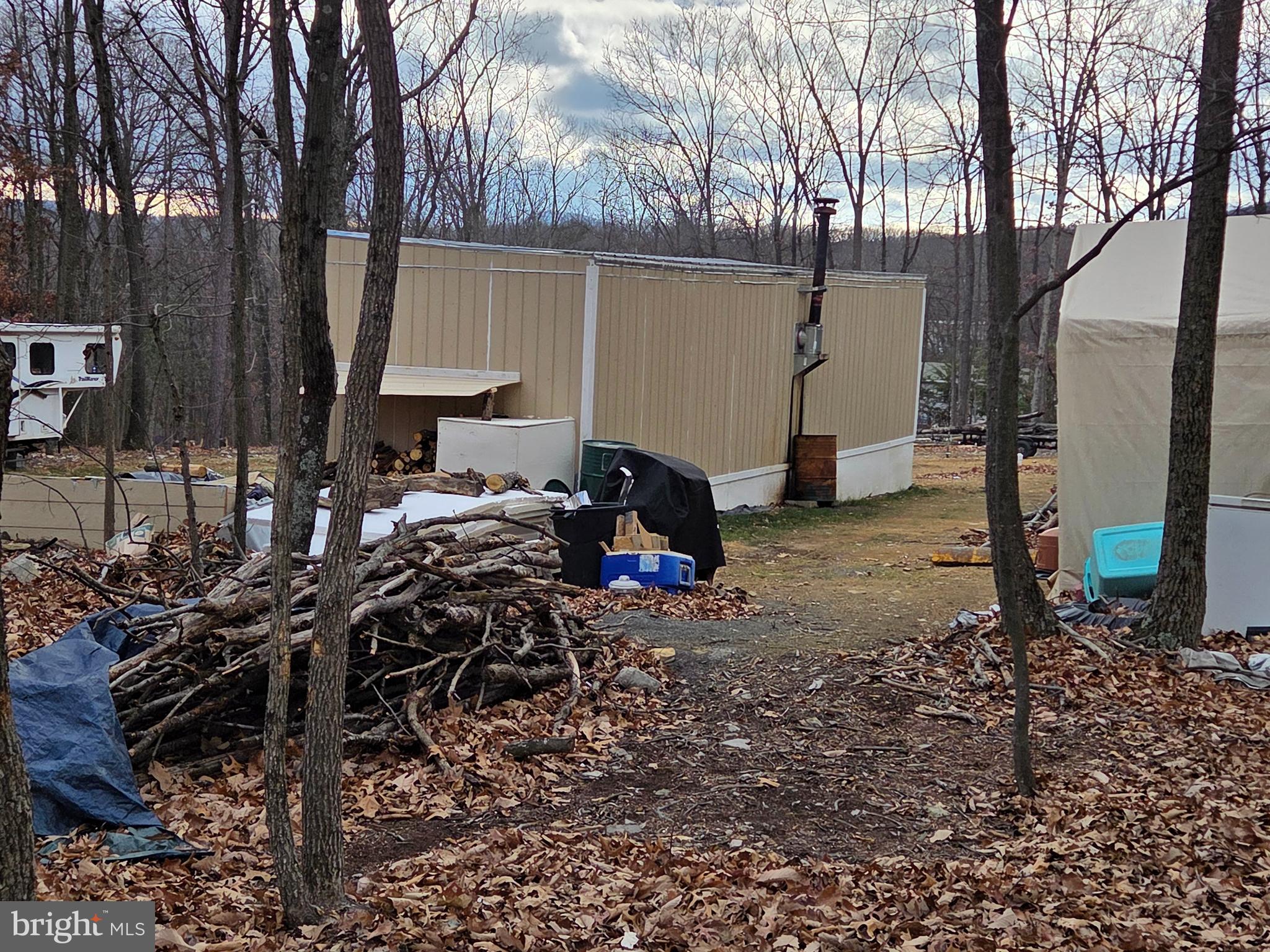 SHERMAN ESTATES - Residential