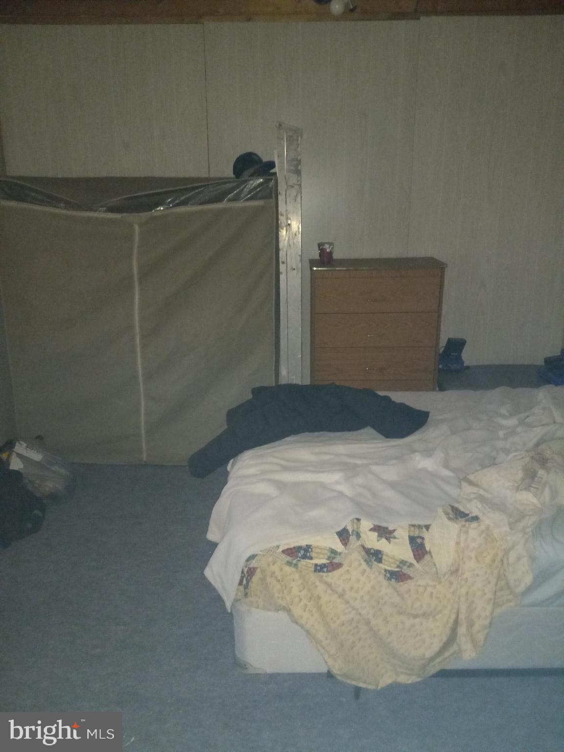 SHERMAN ESTATES - Residential