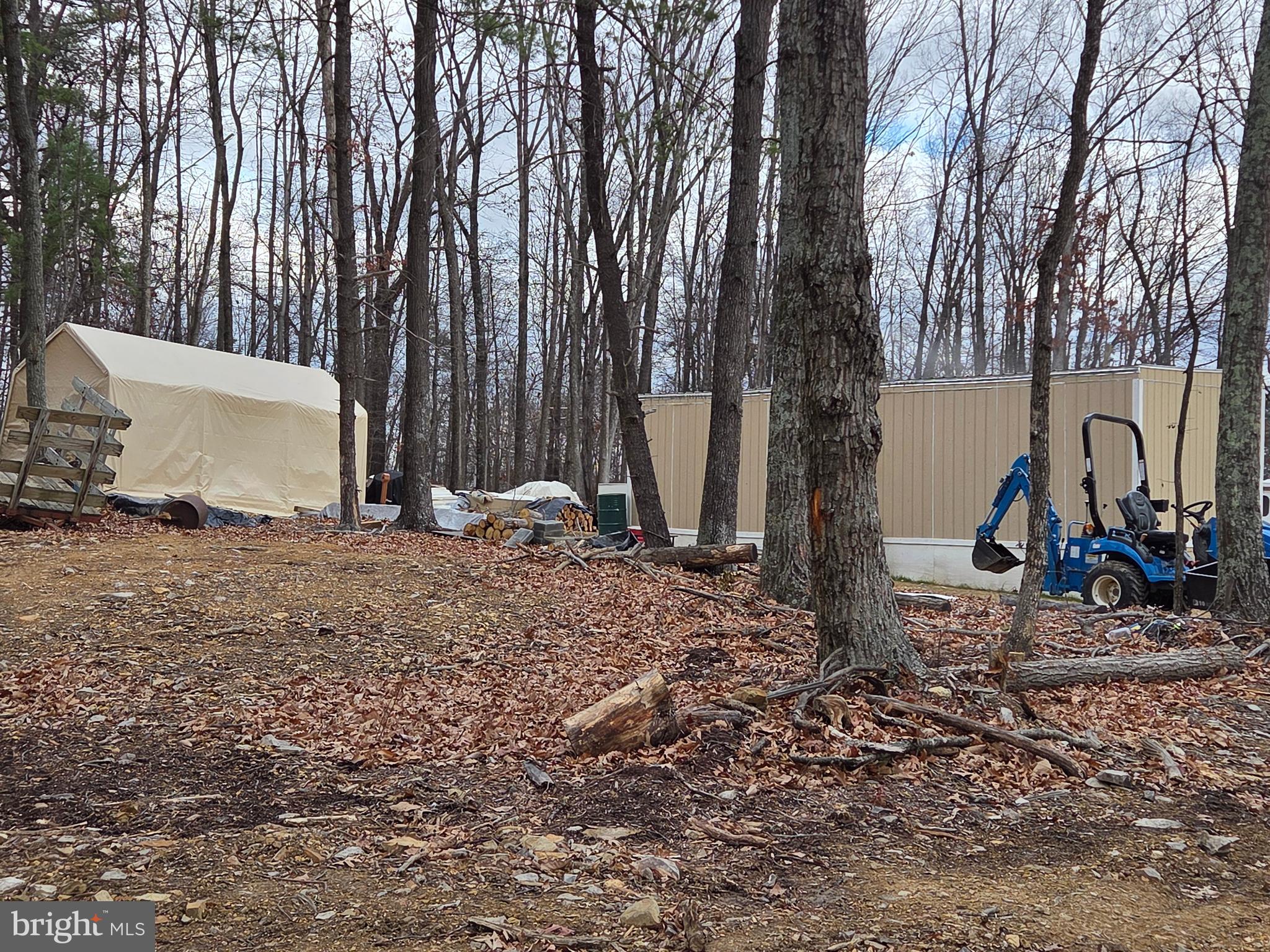 SHERMAN ESTATES - Residential