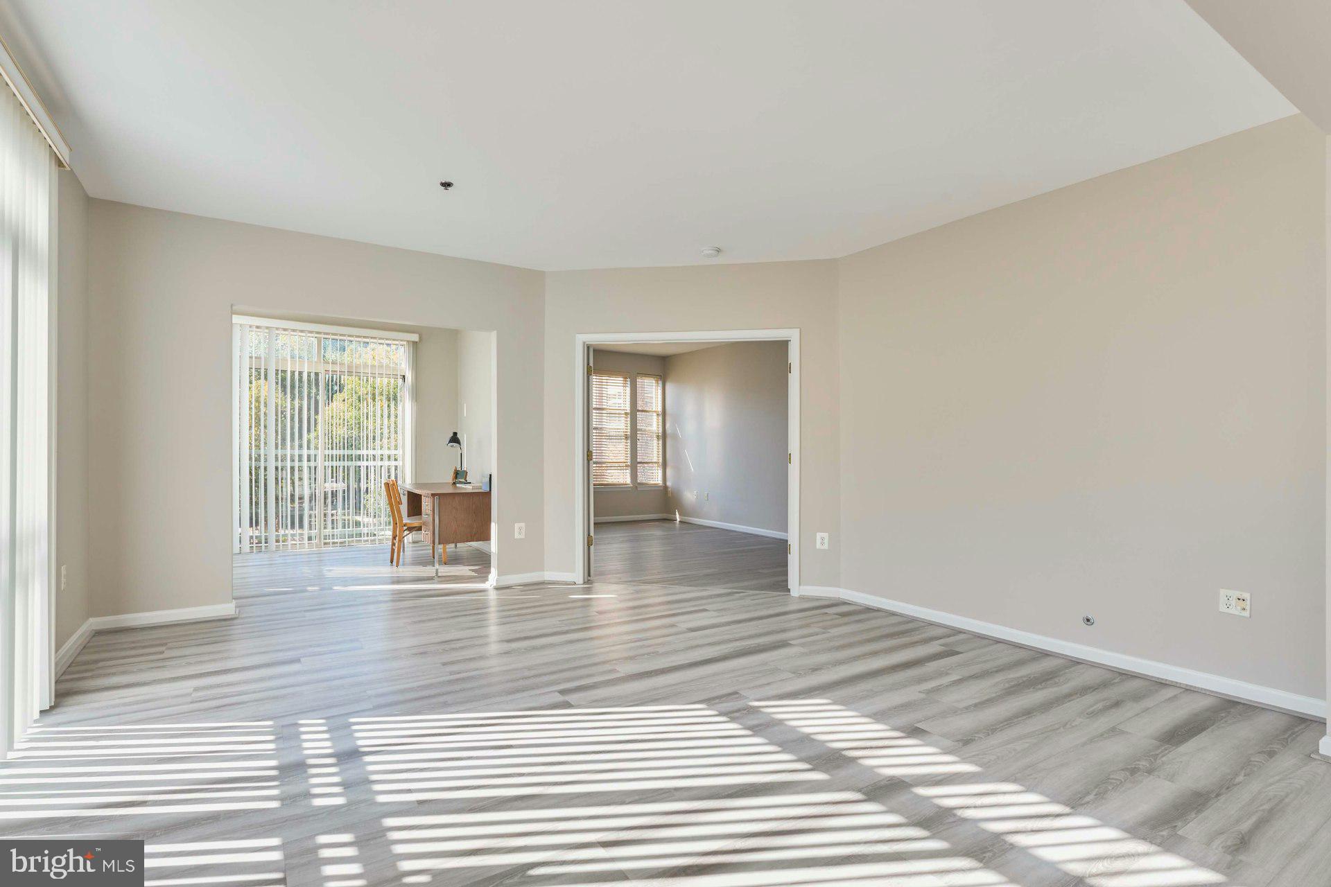 STRATFORD PARK - Residential