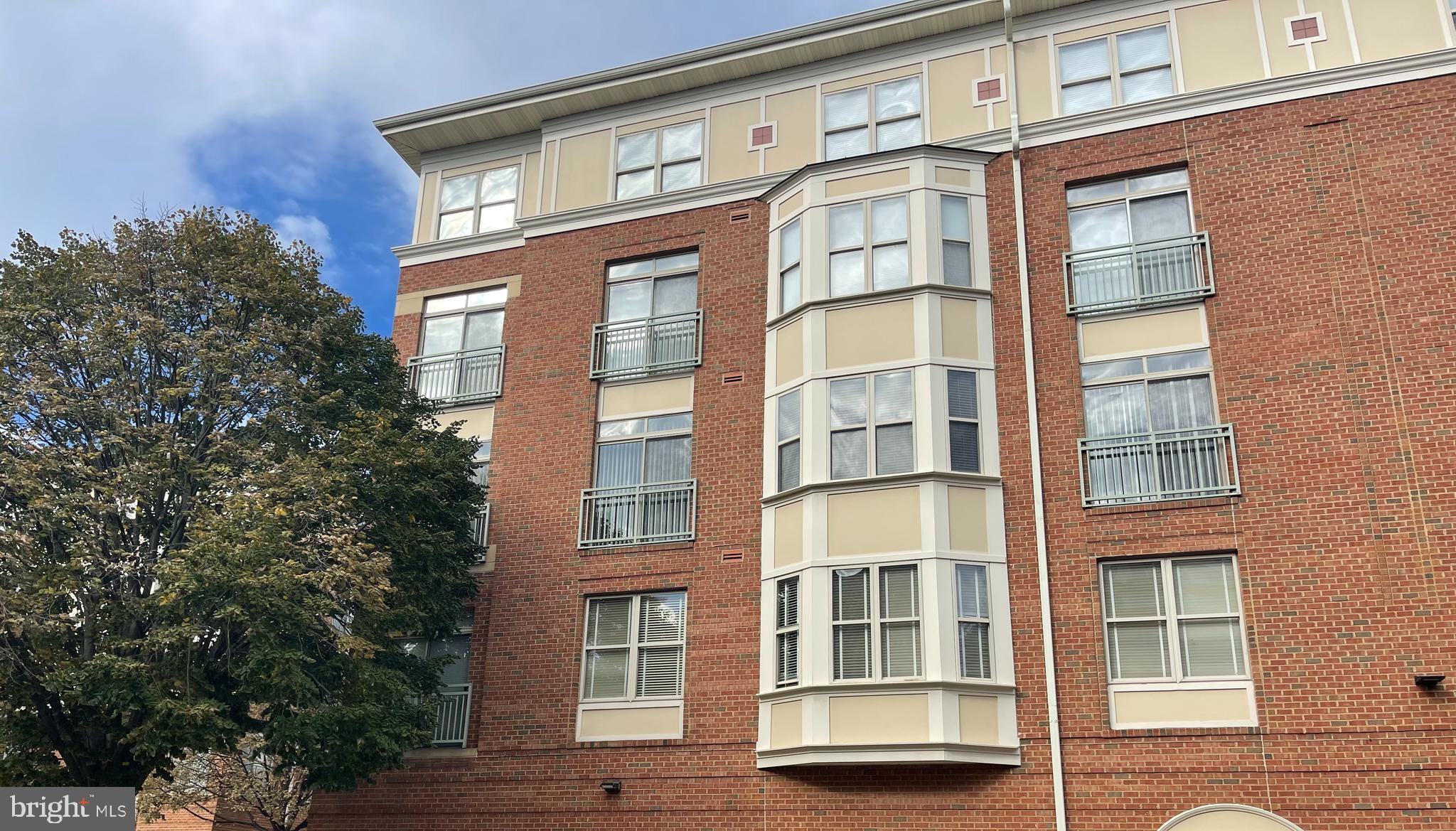 1851 STRATFORD PARK PLACE 212