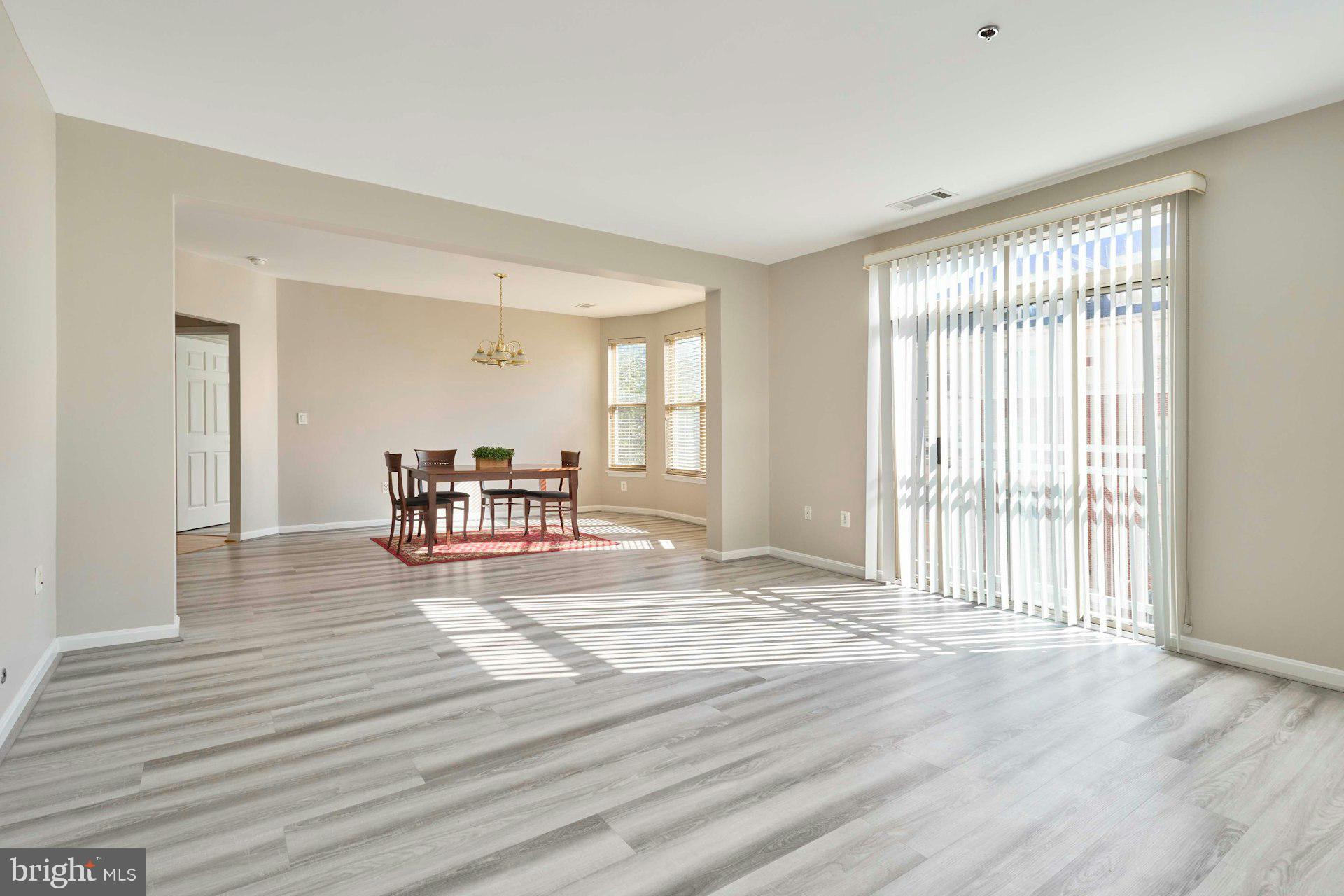 STRATFORD PARK - Residential