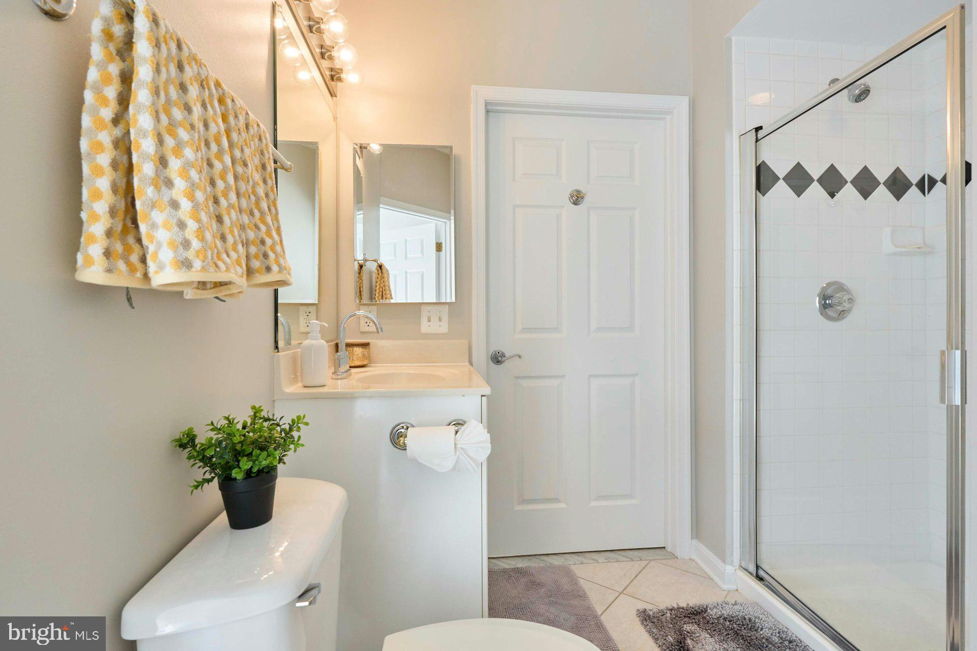 STRATFORD PARK - Residential