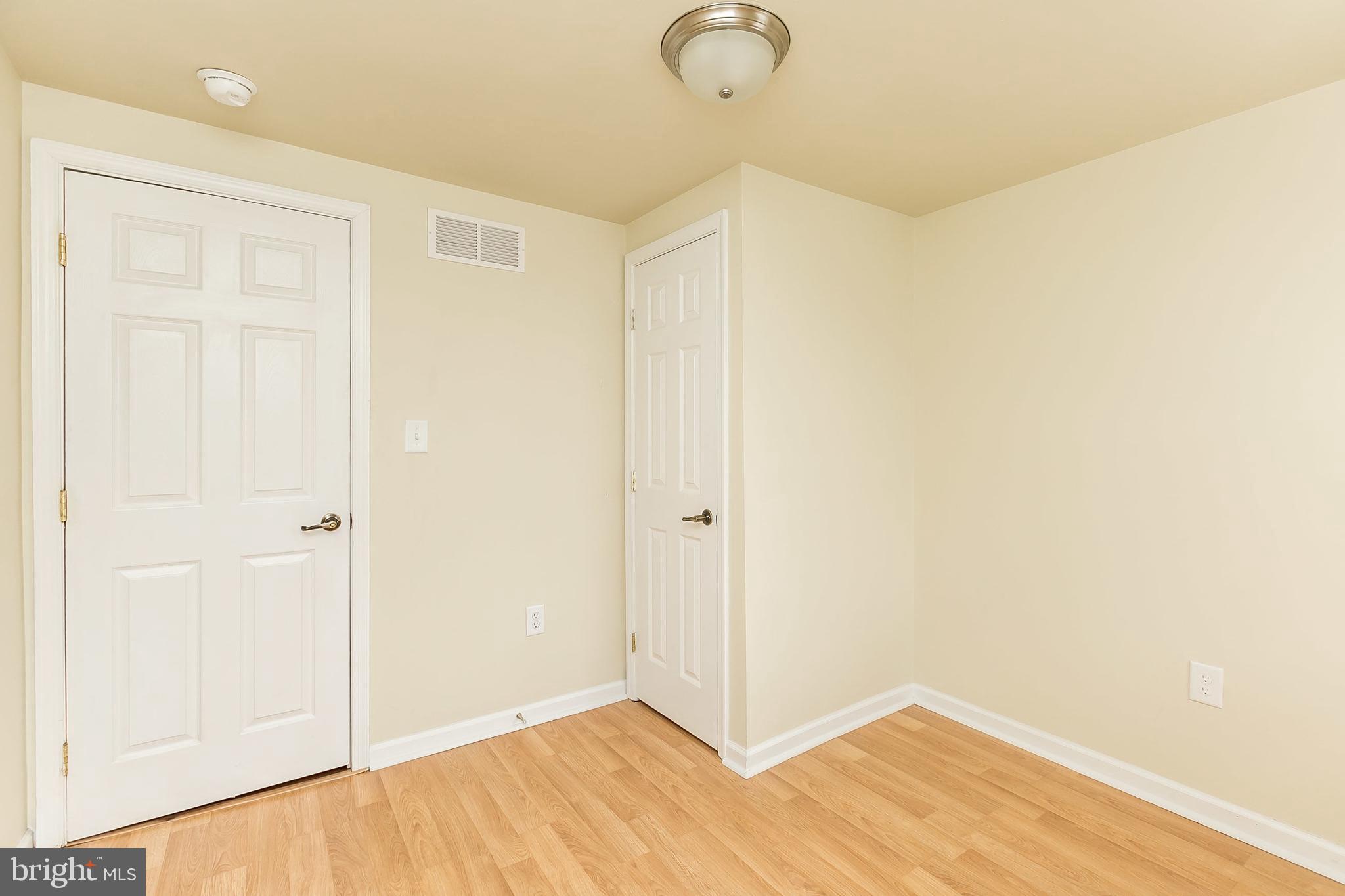 WASHINGTON VILLAGE - Residential