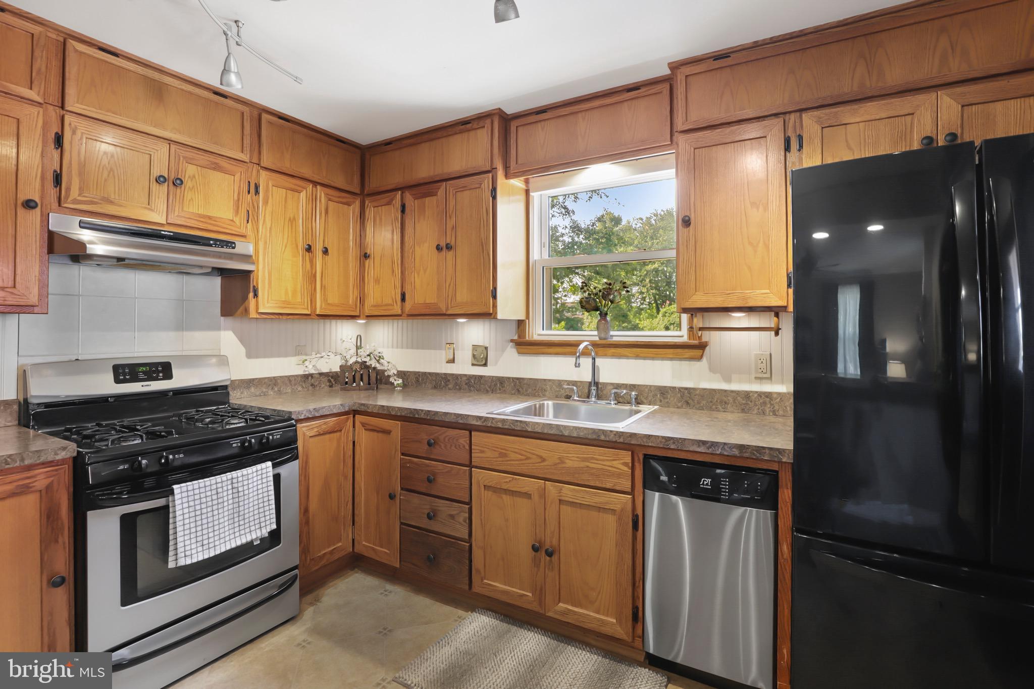 GRINDON LITTLE FARMS - Residential