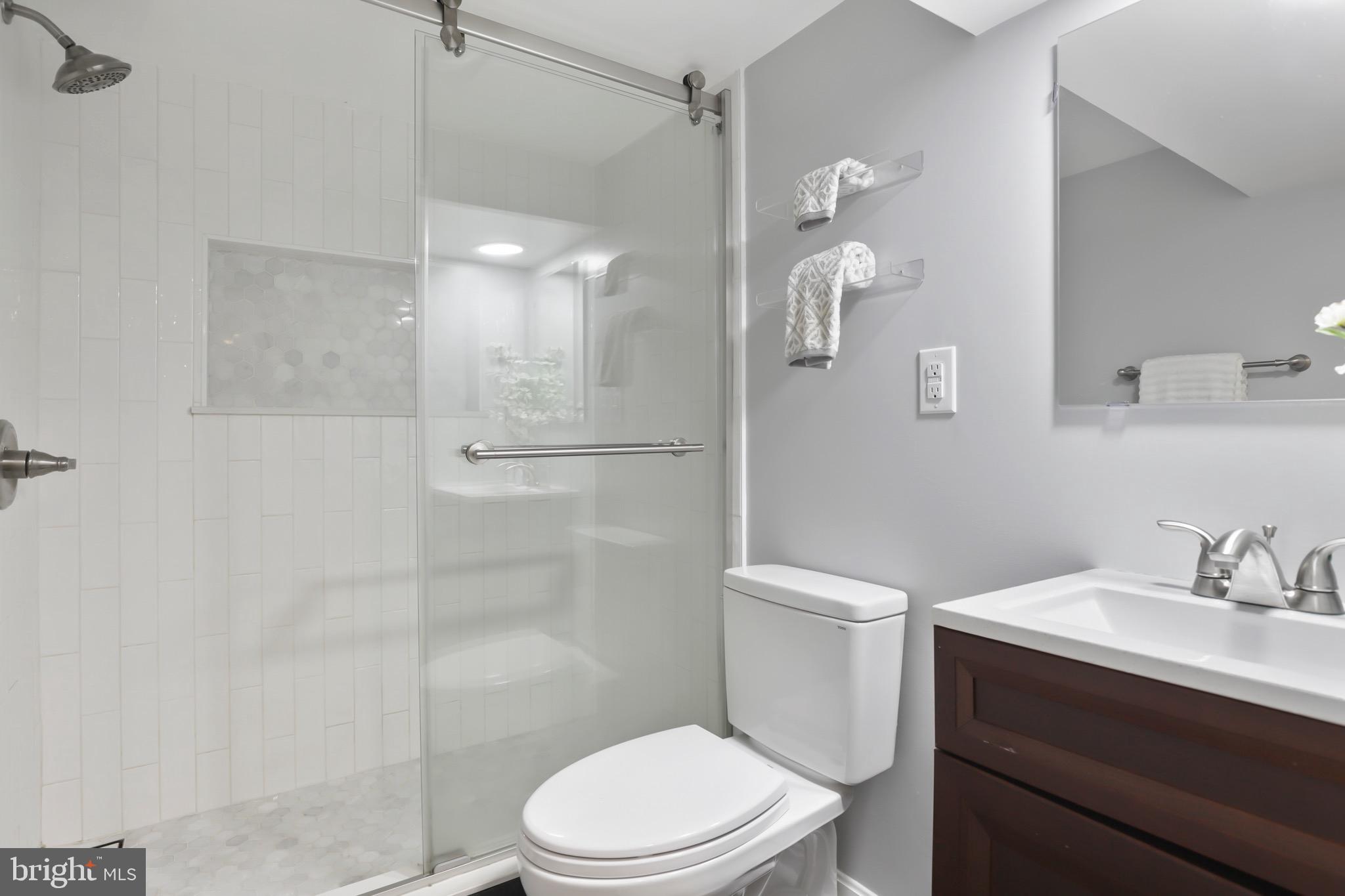 GRINDON LITTLE FARMS - Residential