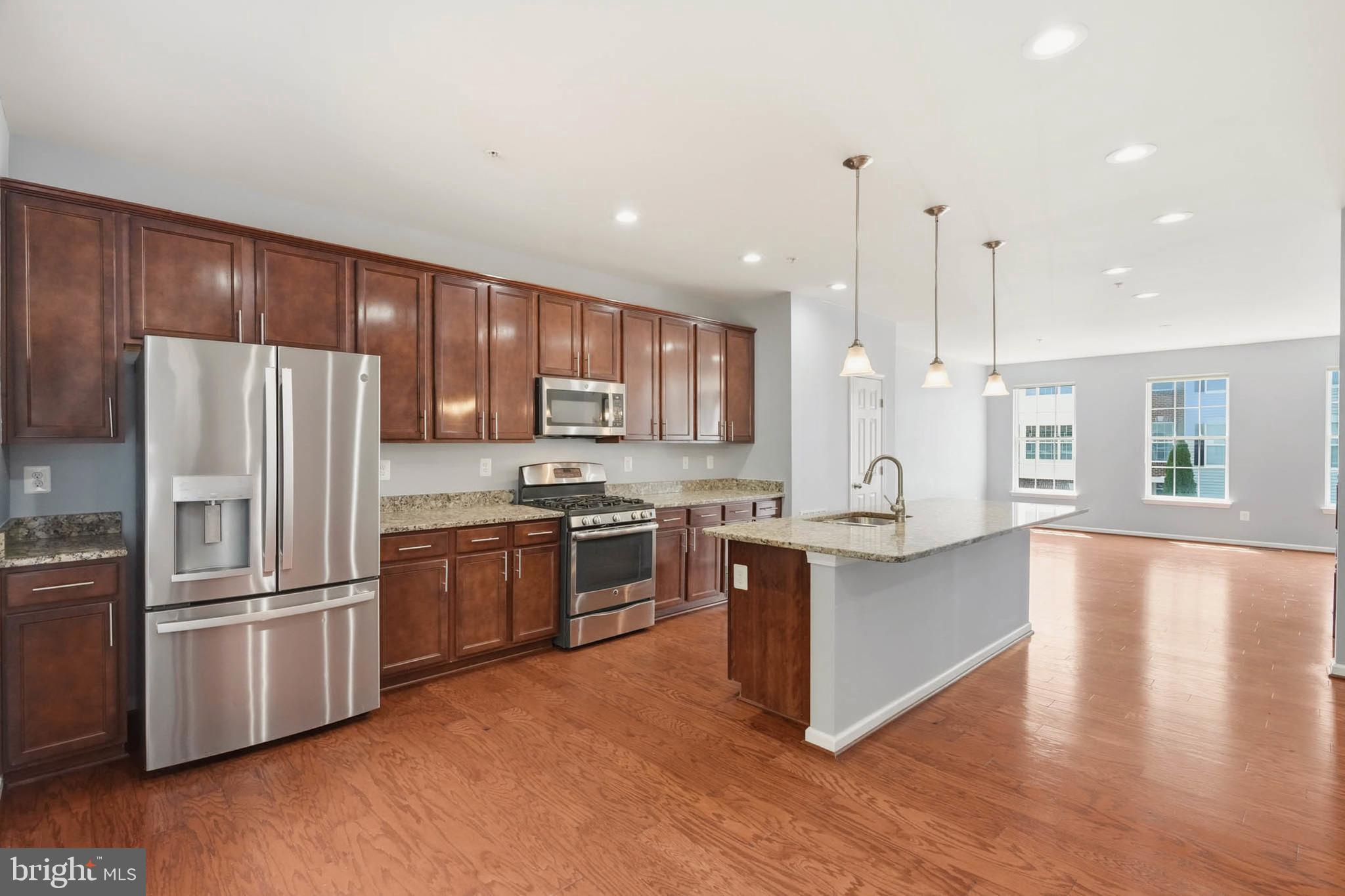 7882 RIVER ROCK WAY