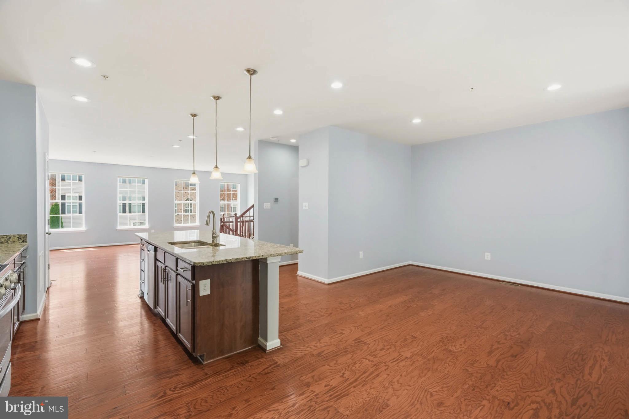 7882 RIVER ROCK WAY