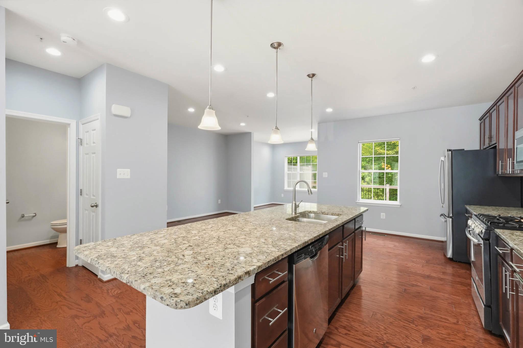 7882 RIVER ROCK WAY