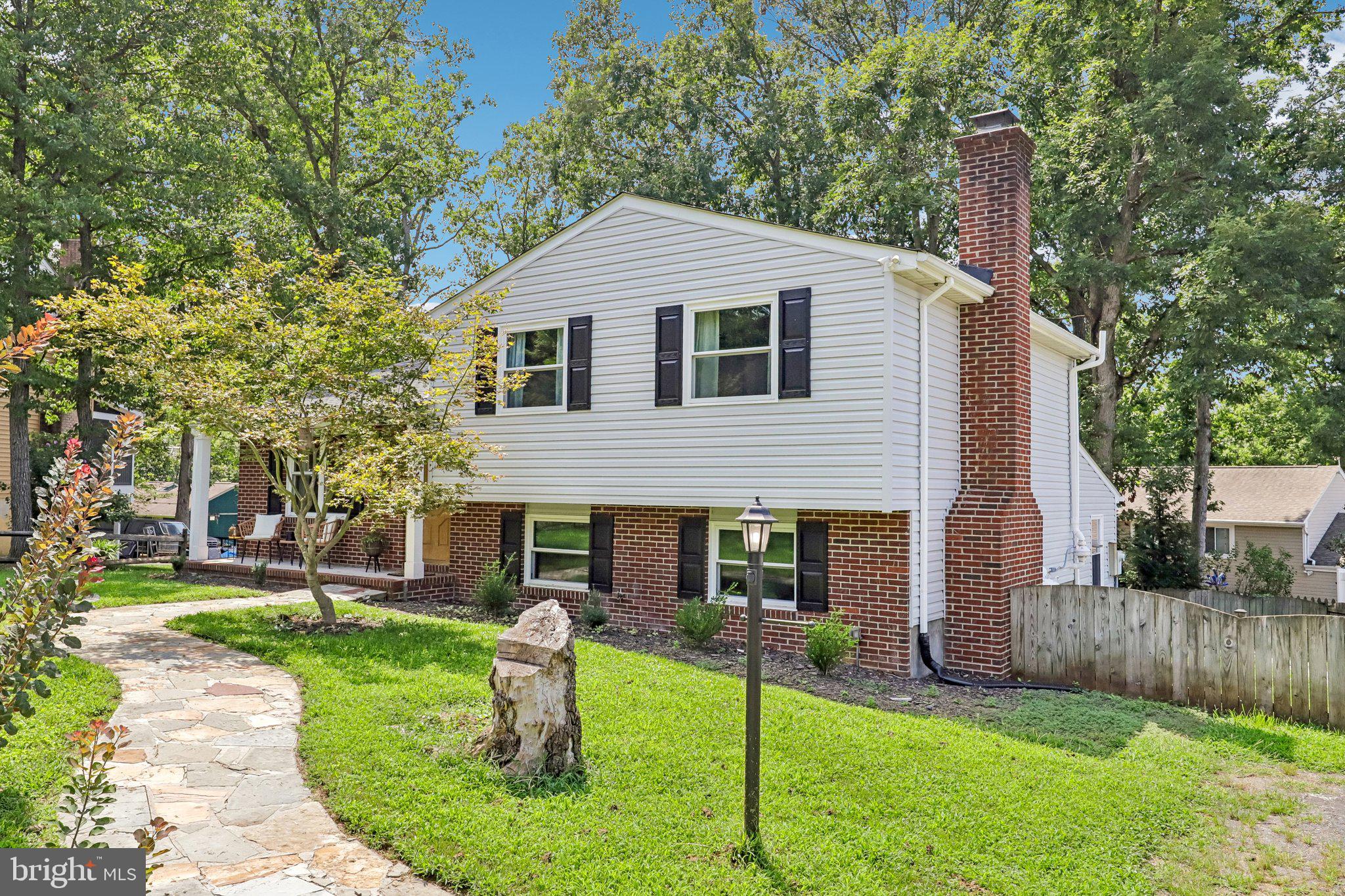 5 CREEKWOOD LANE