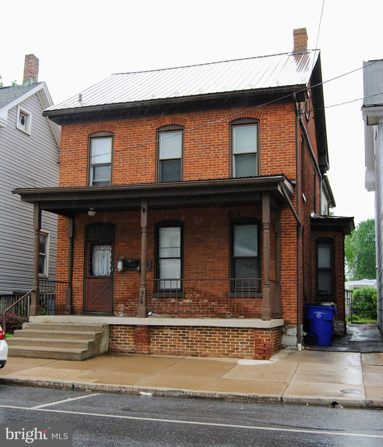 Cozy 1st floor efficiency apartment available for rent in Hagerstown. Within walking distance to local shops and convenient to I-81. Water, Sewer & Trash are INCLUDED in rent!! Call today to schedule your private showing.