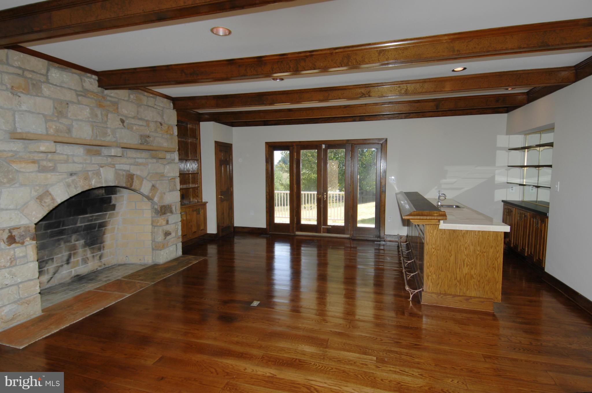 WRIGHT FARM - Residential