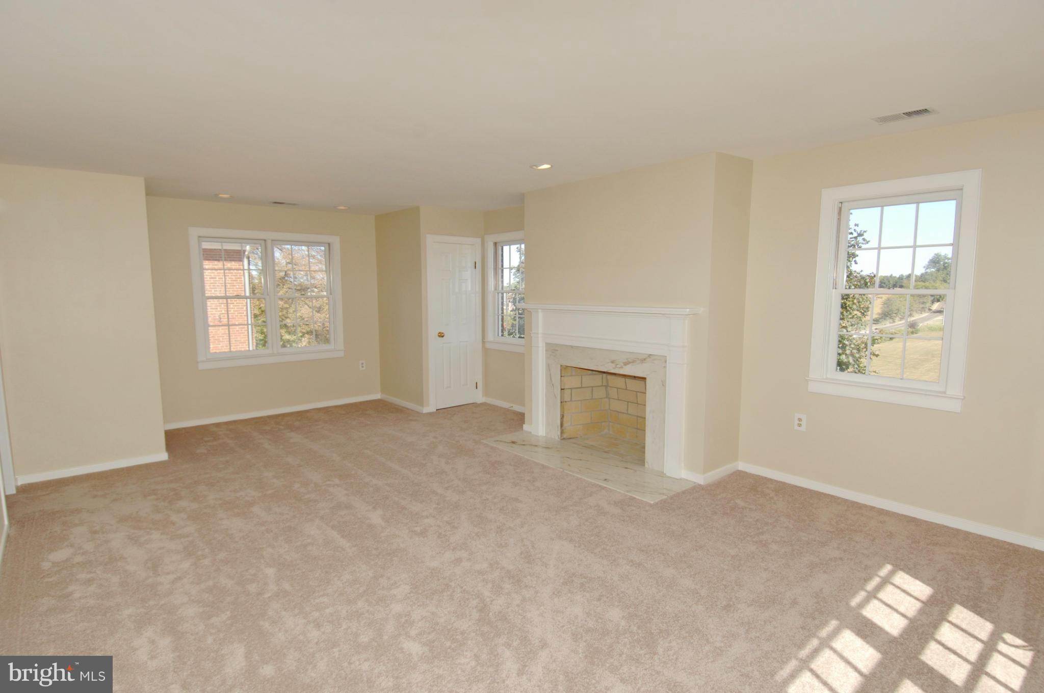 WRIGHT FARM - Residential