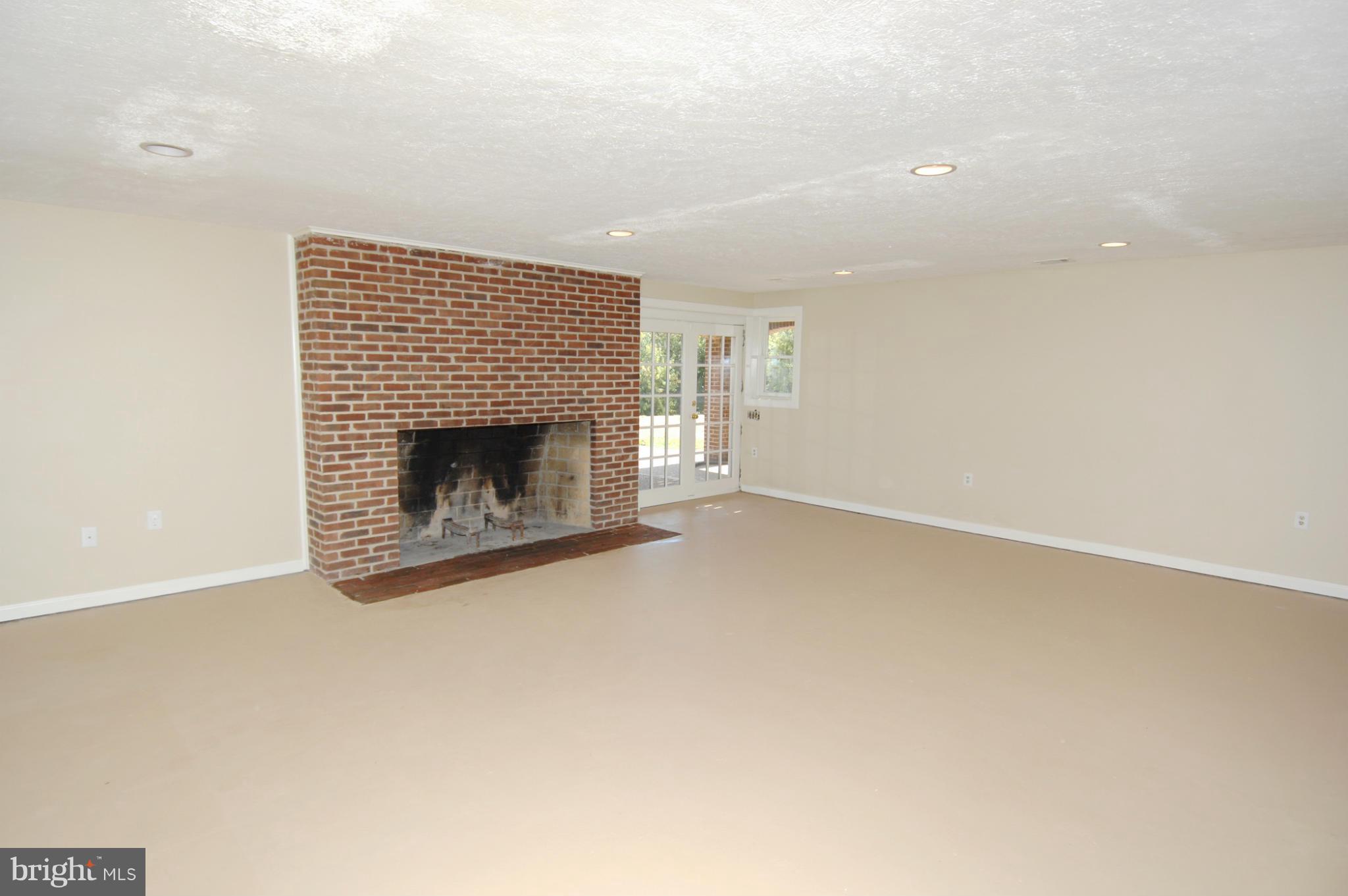 WRIGHT FARM - Residential