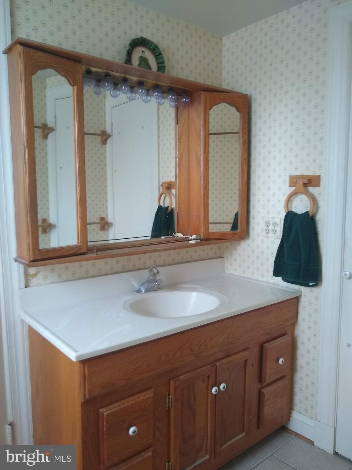 CALIFORNIA GROVE - Commercial Sale