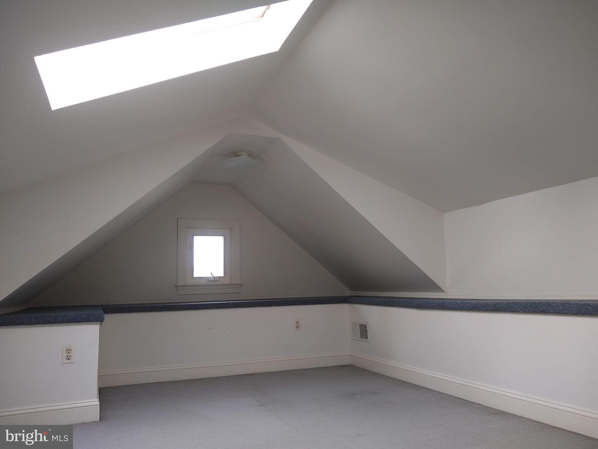 CALIFORNIA GROVE - Commercial Sale