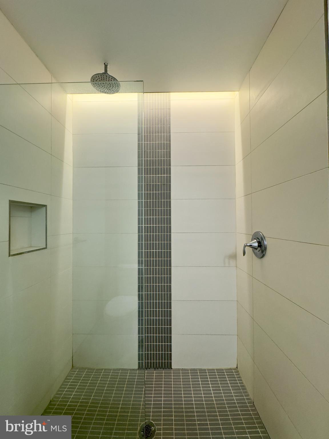 RIDGELY'S DELIGHT - Residential Lease