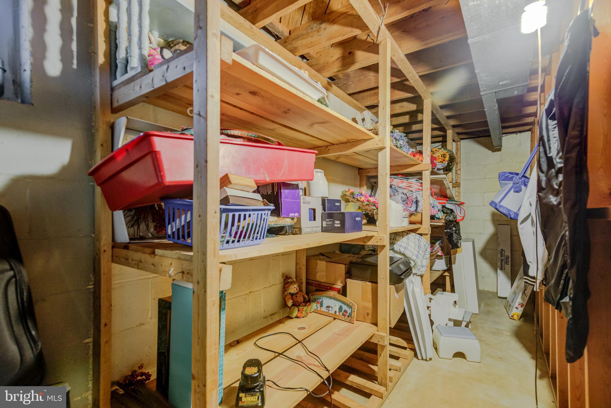 STONEGATE - Residential