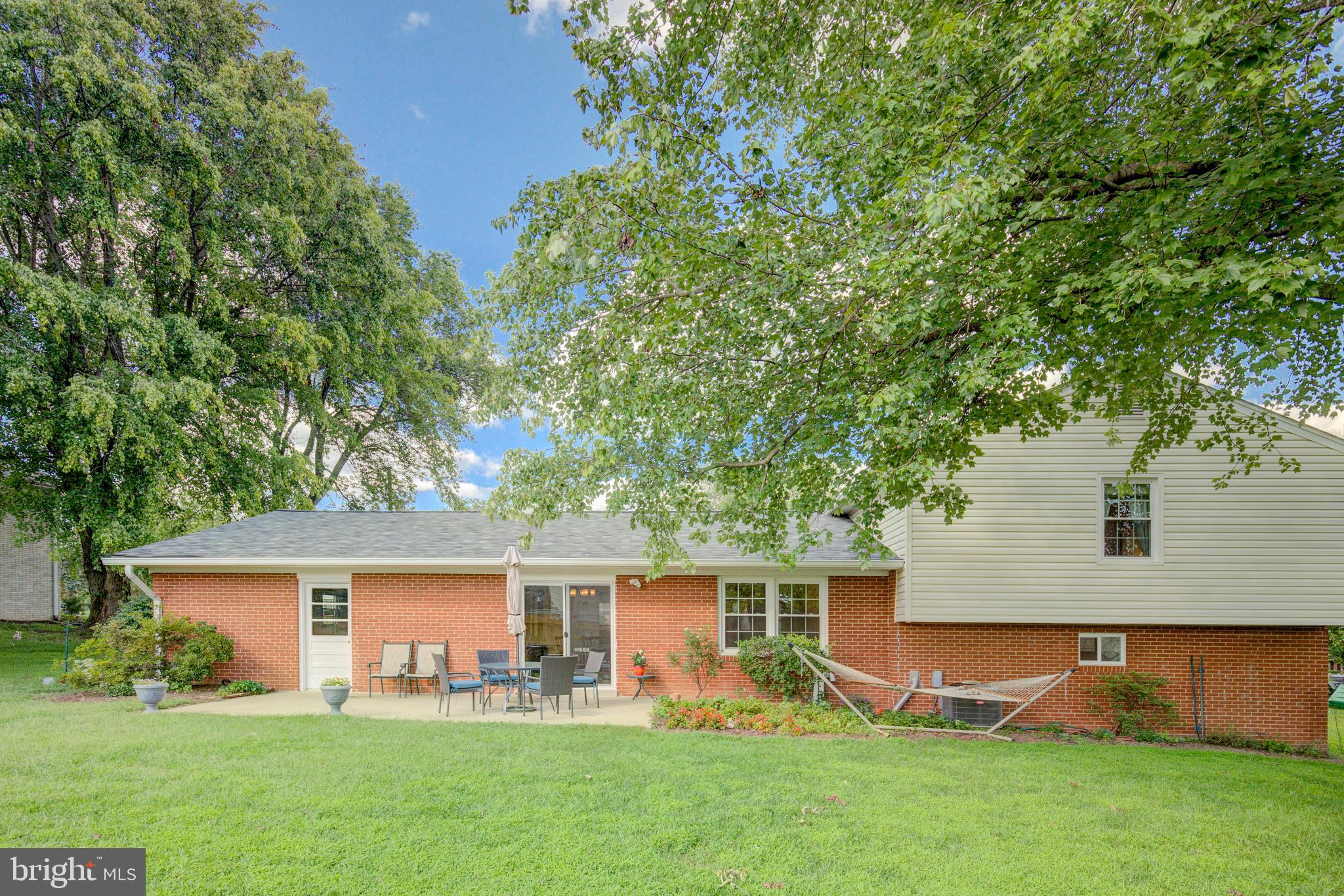 STONEGATE - Residential