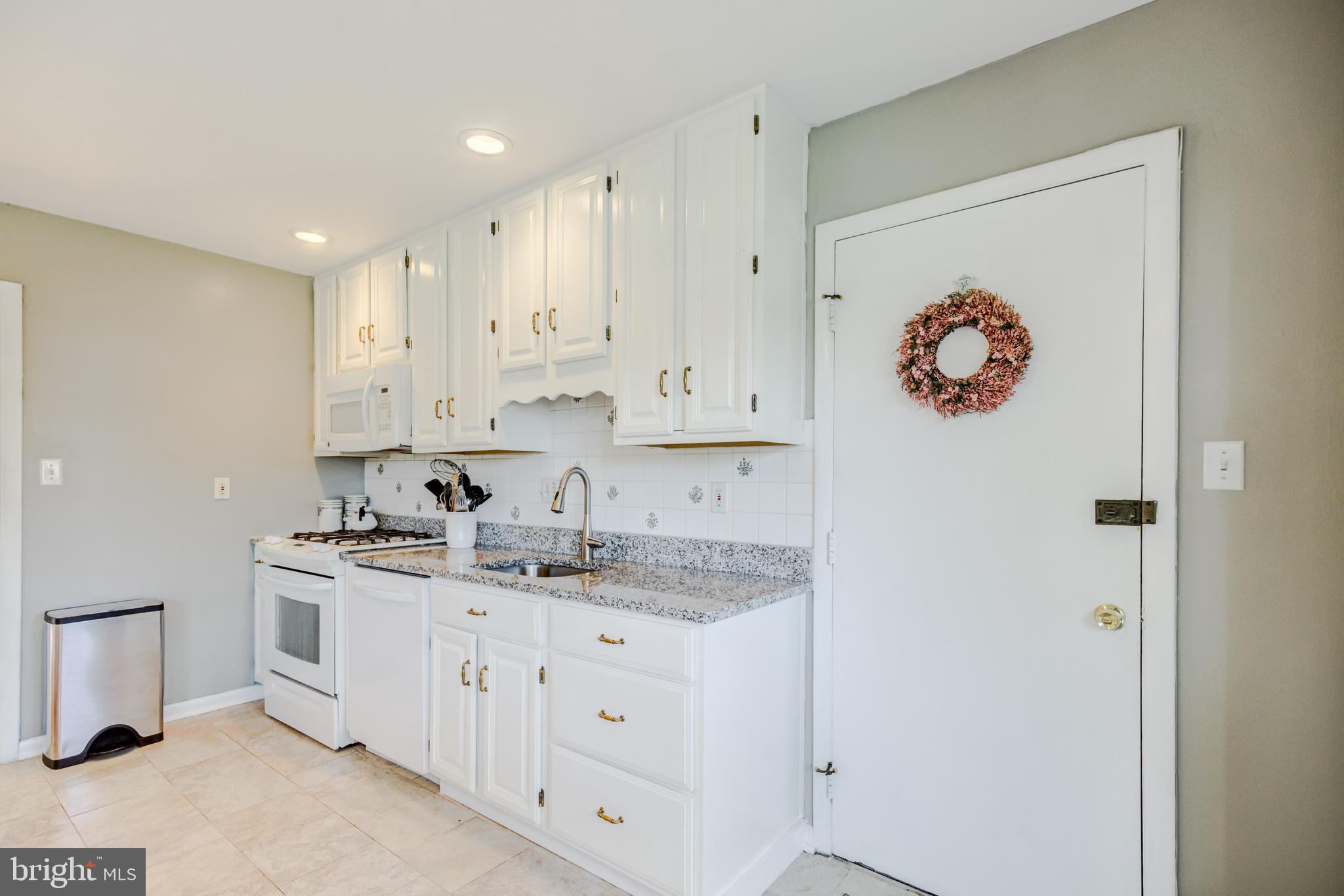 STONEGATE - Residential