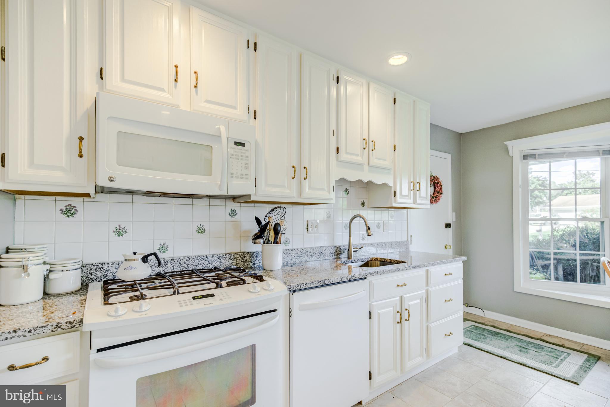 STONEGATE - Residential