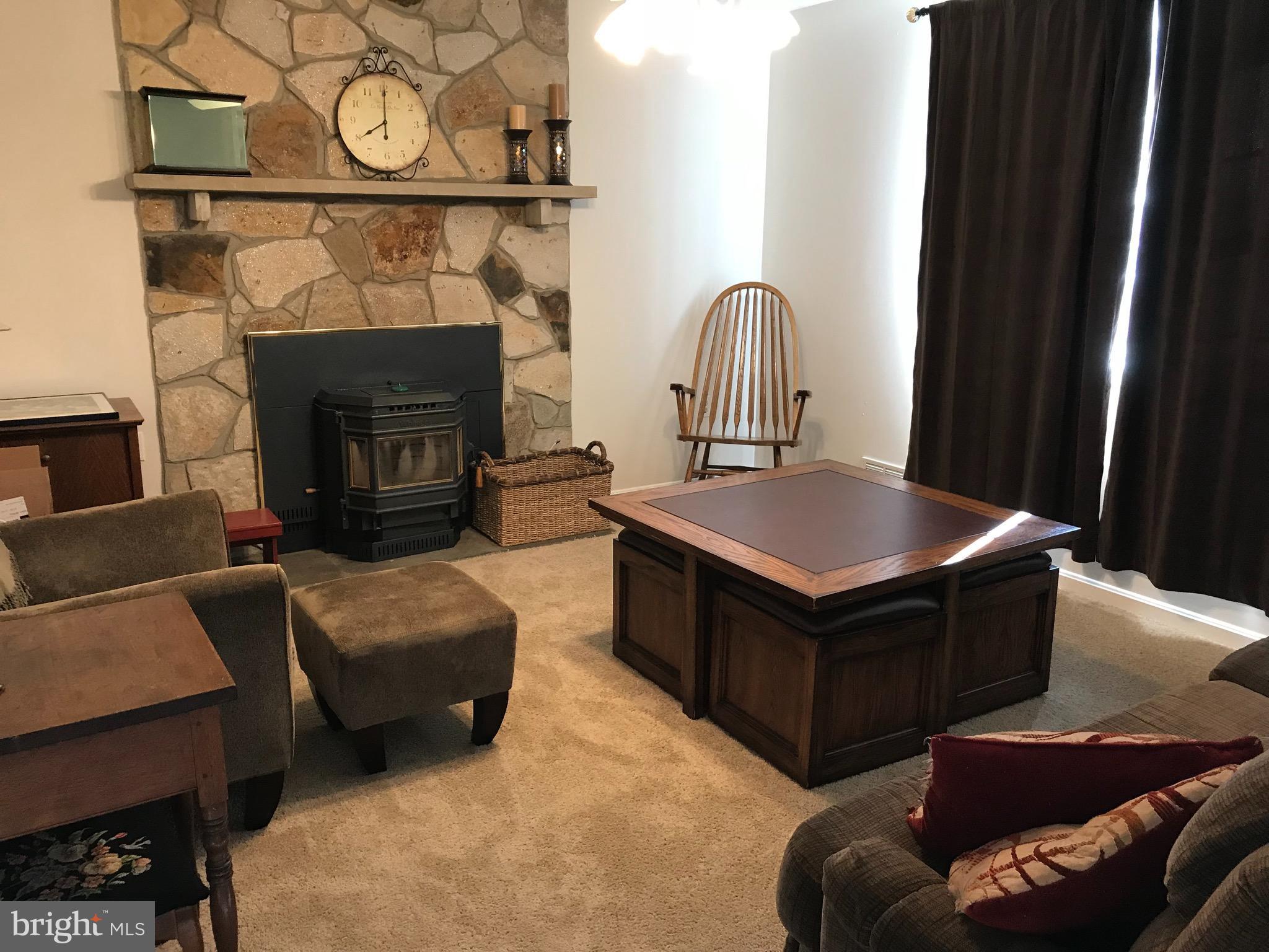 CLARKS RUN - Residential Lease