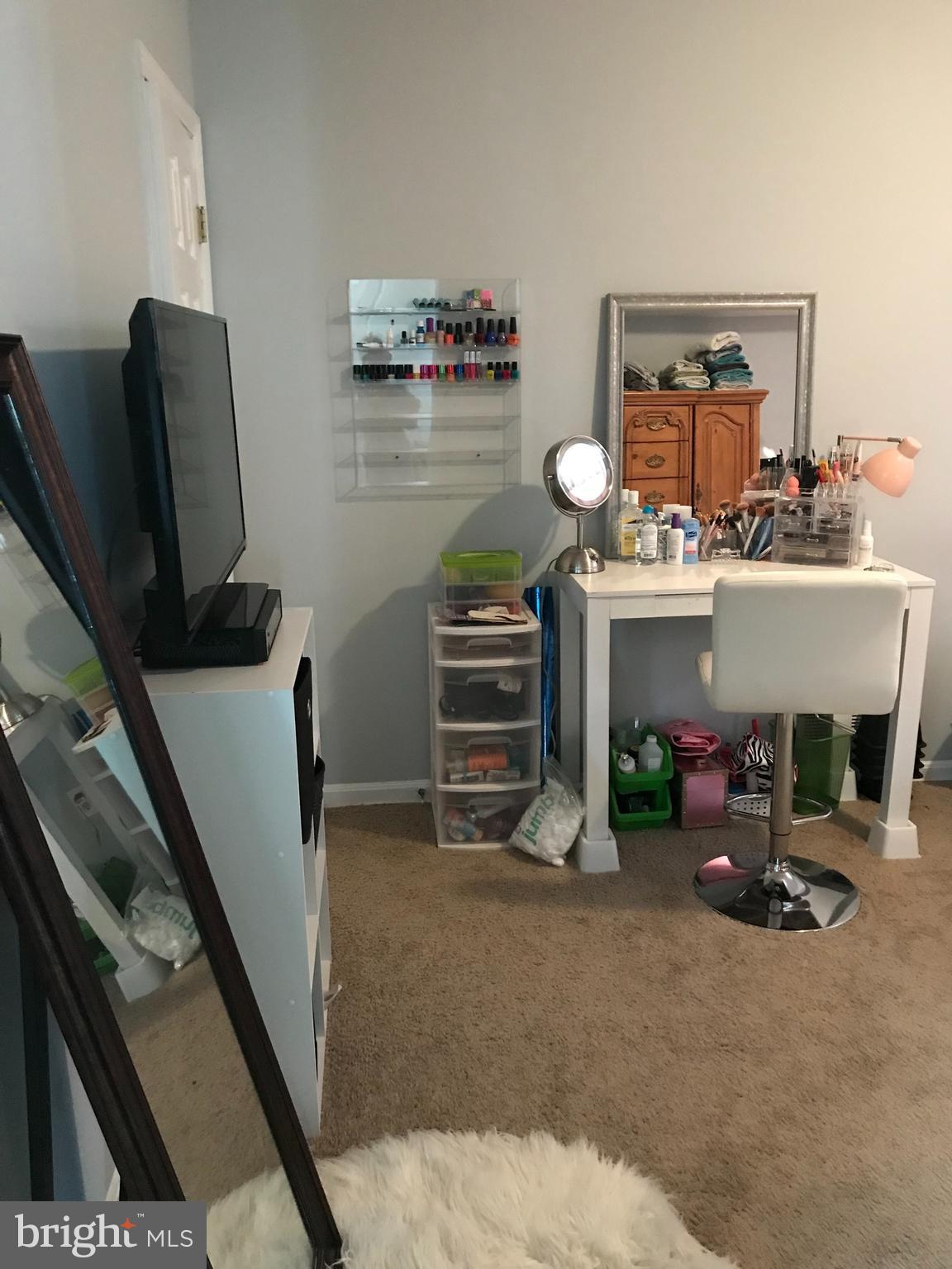 CLARKS RUN - Residential Lease