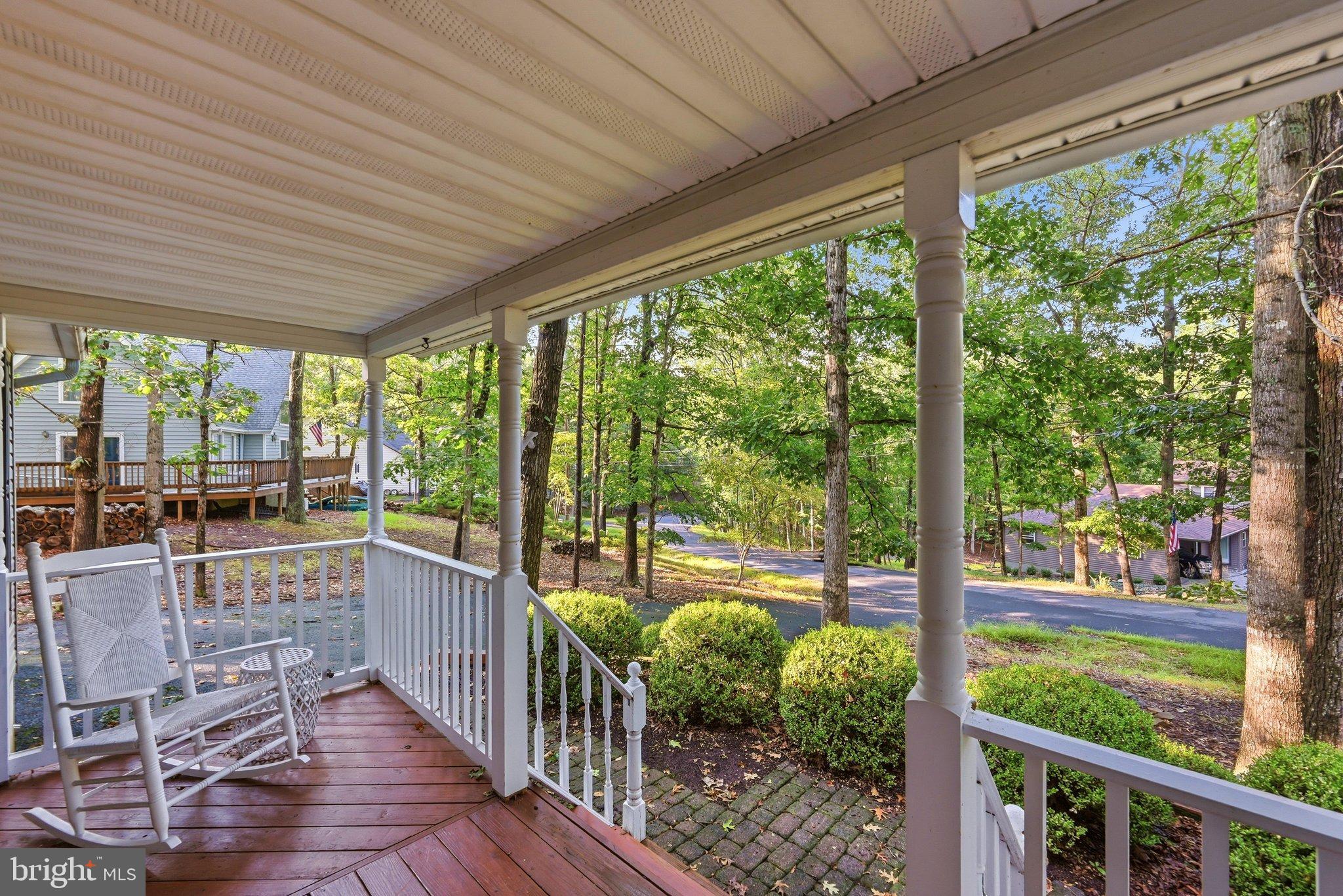 1314 LAKEVIEW DRIVE