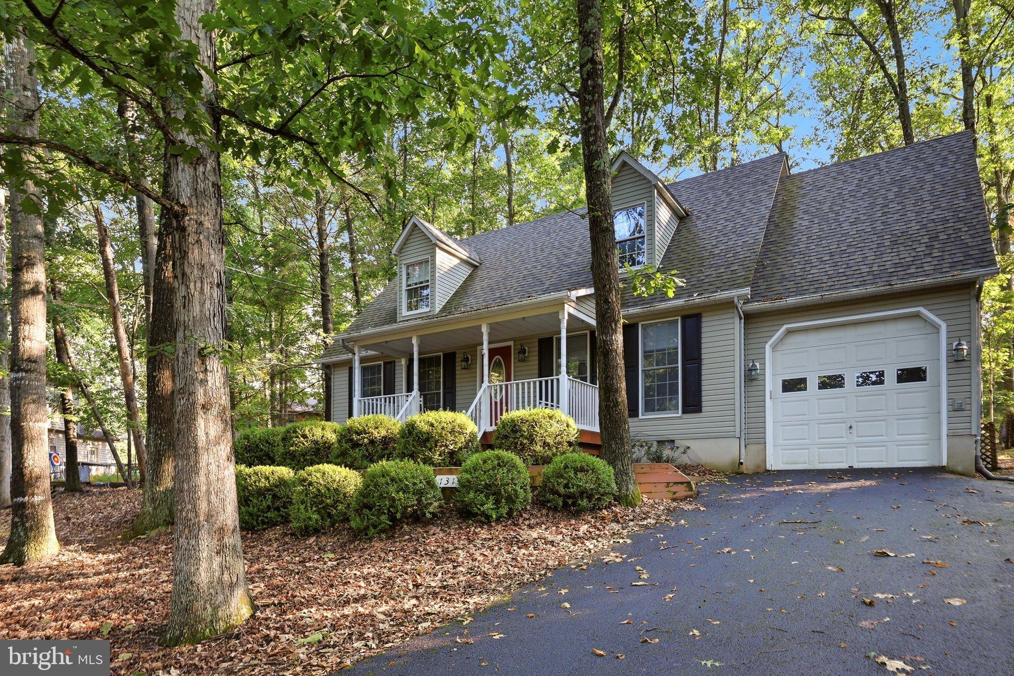 1314 LAKEVIEW DRIVE