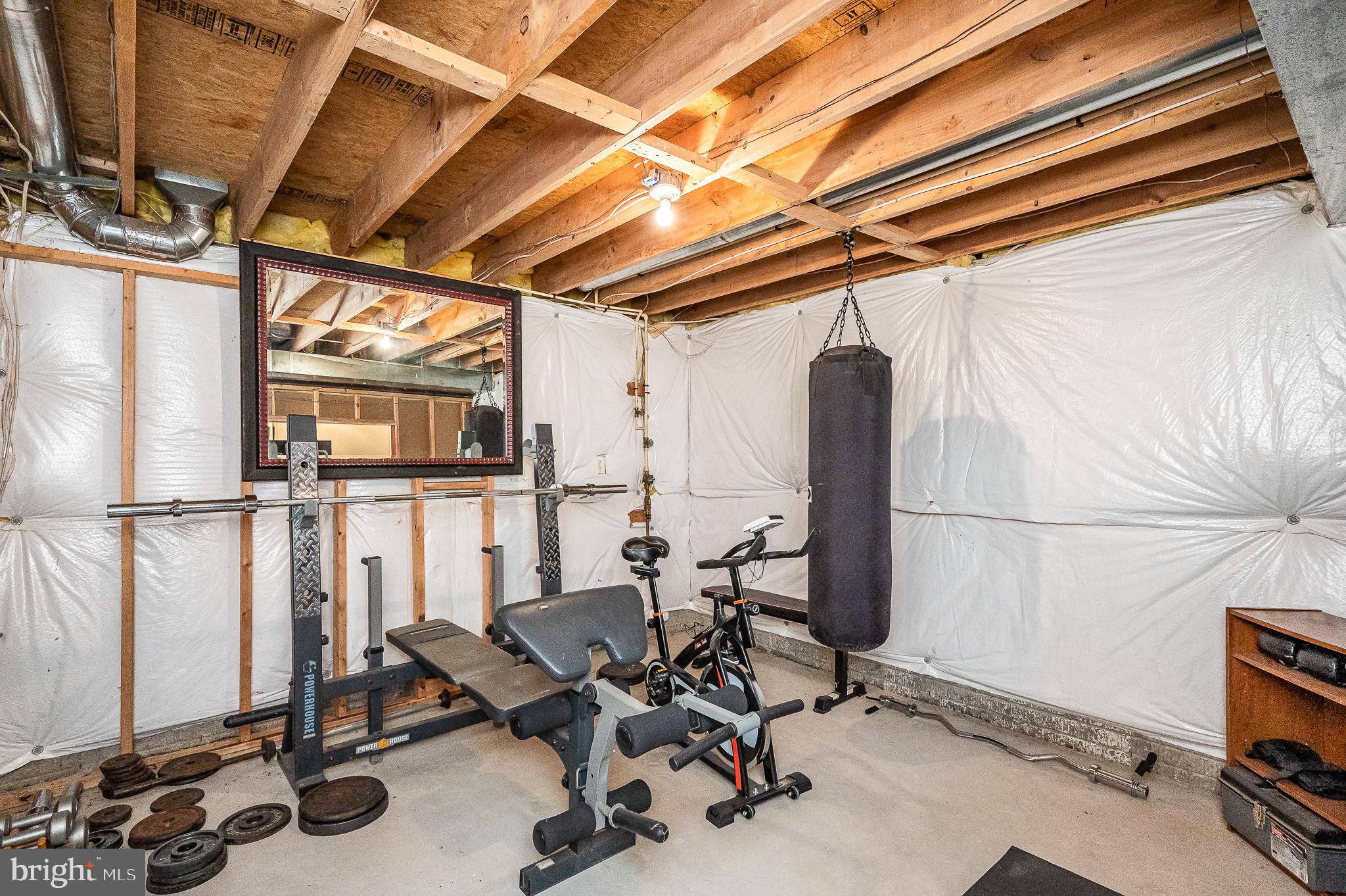 SCOTT GARDENS - Residential